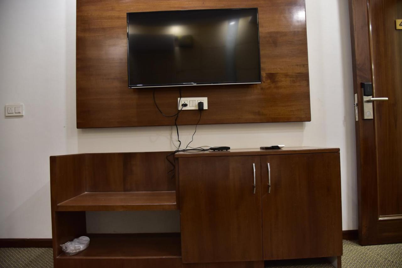Inter Urban Hotel Rohtak Exterior foto